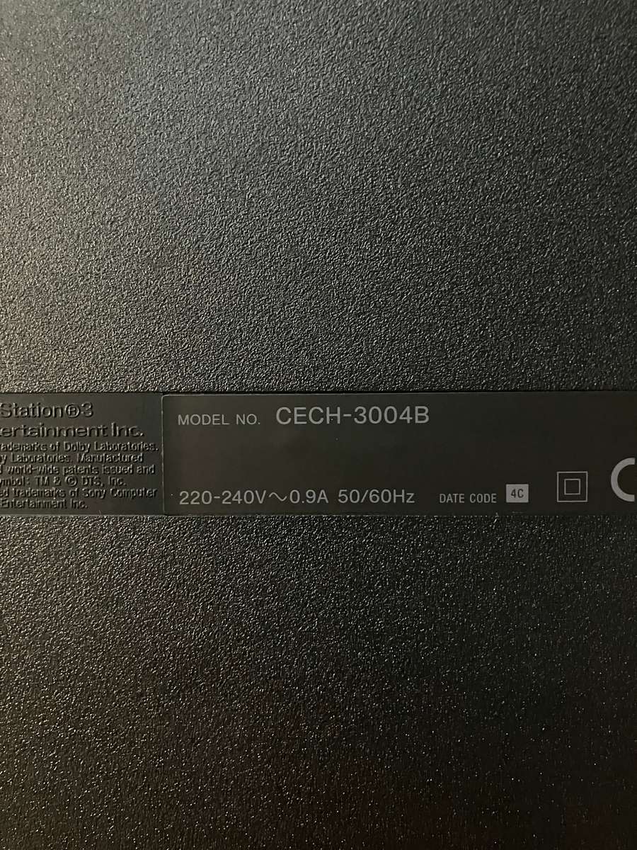 Sony PlayStation 3  Slim 320GB Console  (CEH3004B) + 2 Games