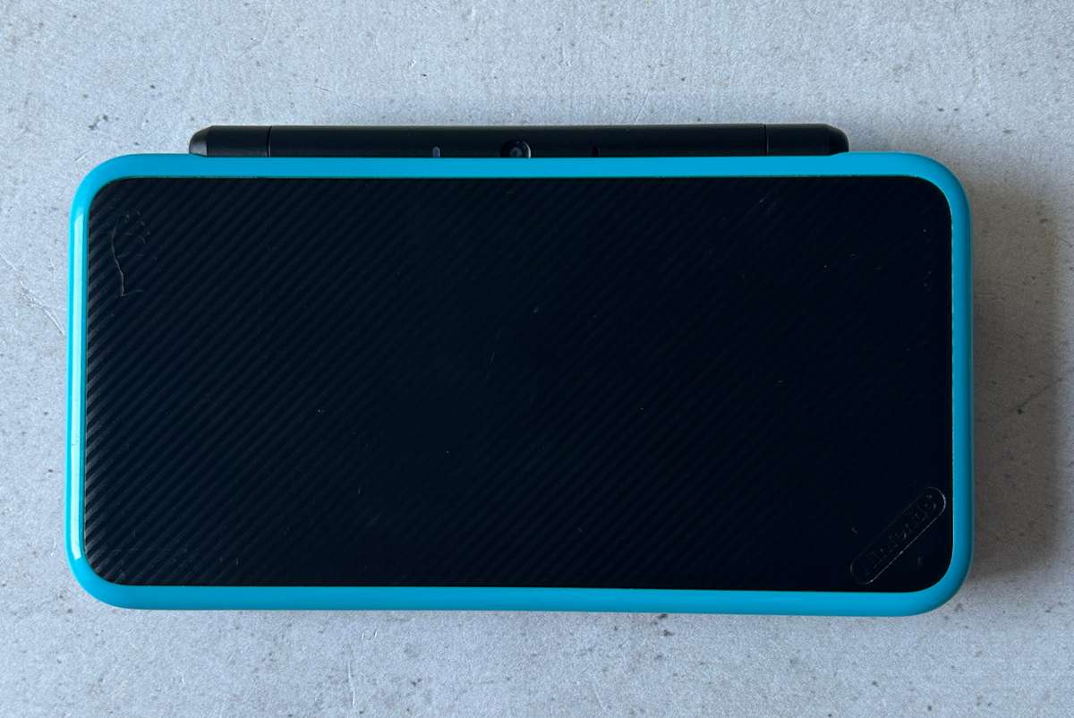 "New" Nintendo 2DS XL Handheld Console