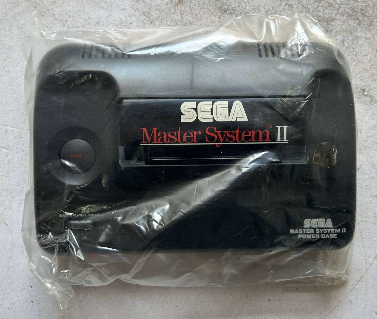 Collector-grade Sega Master System 2 complete in box with built-in Sonic - Never Played