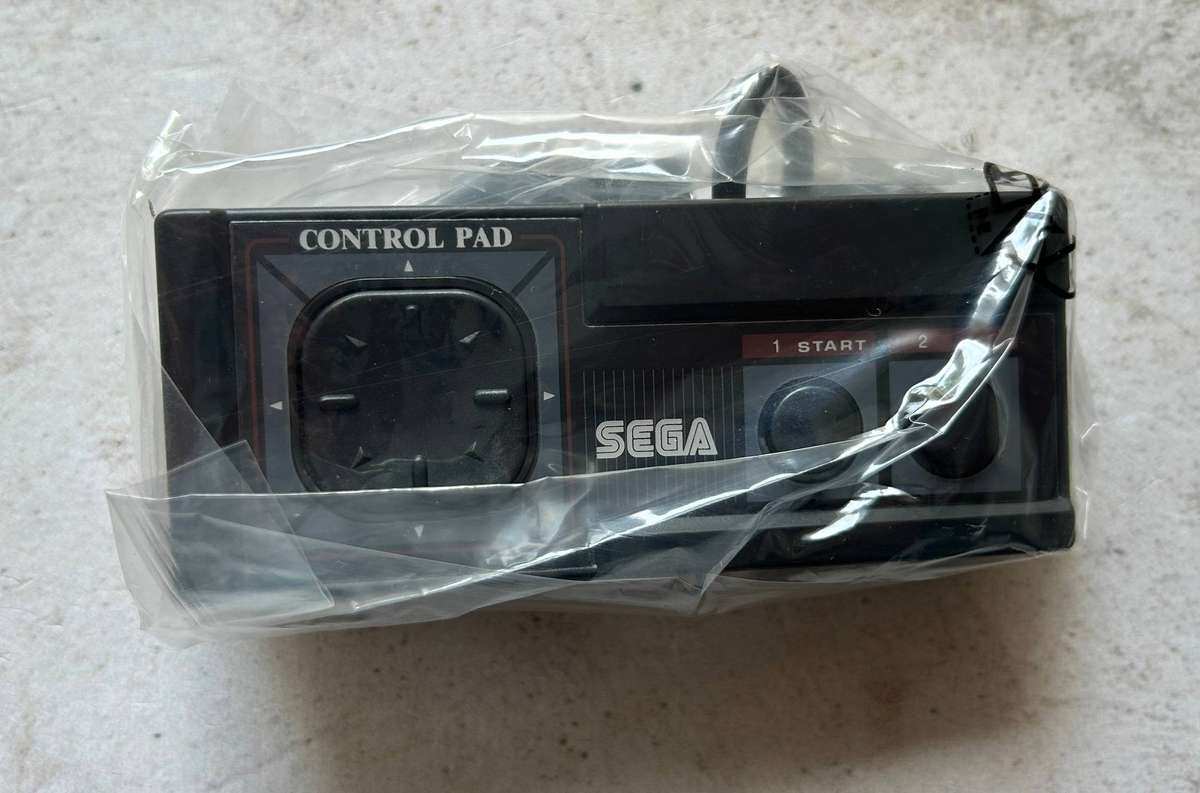 Collector-grade Sega Master System 2 complete in box with built-in Sonic - Never Played