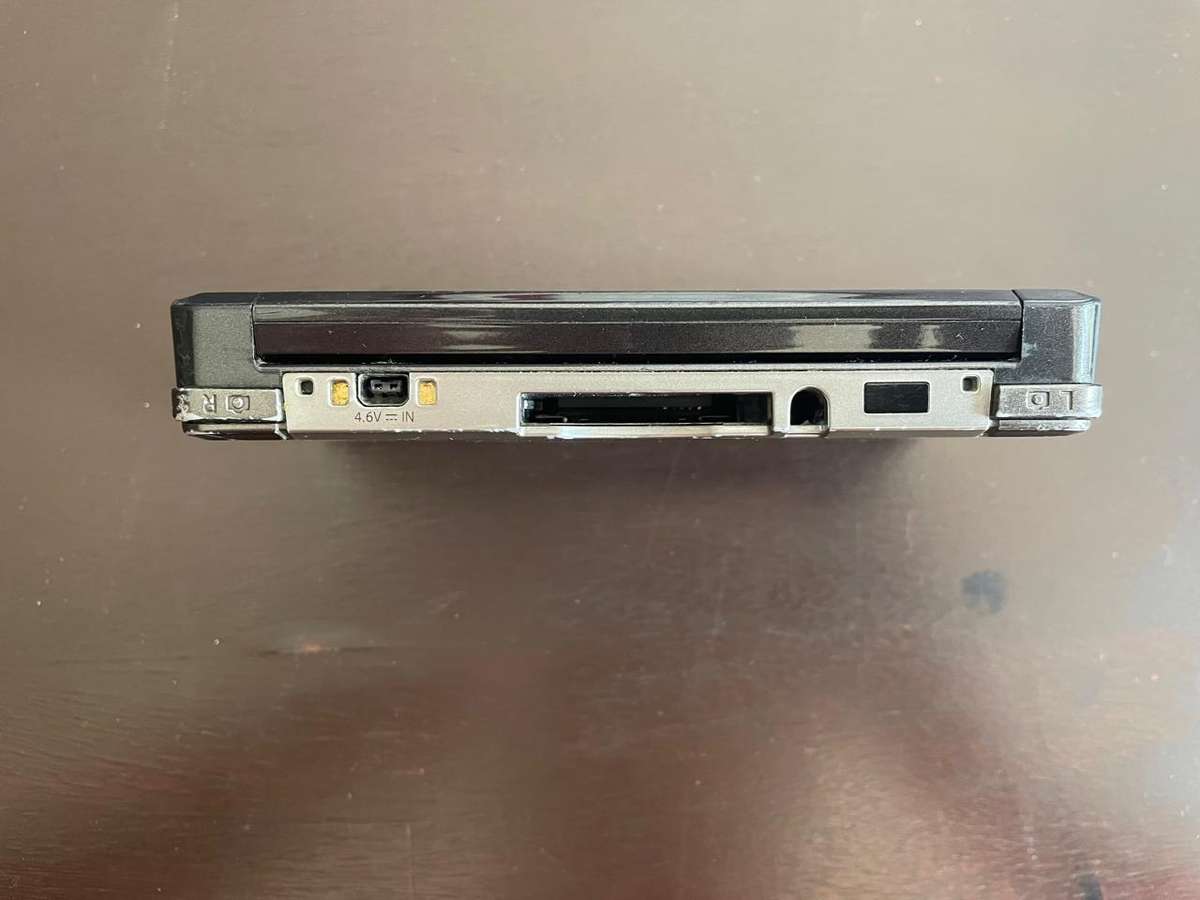 Black Nintendo 3DS