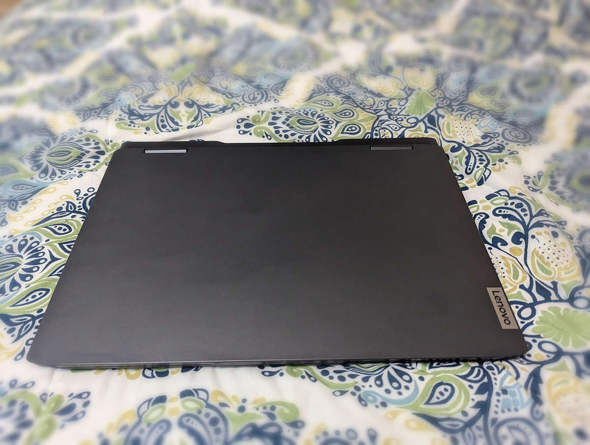 Gaming Laptop 15.6" RTX 4050 (15ARH7)