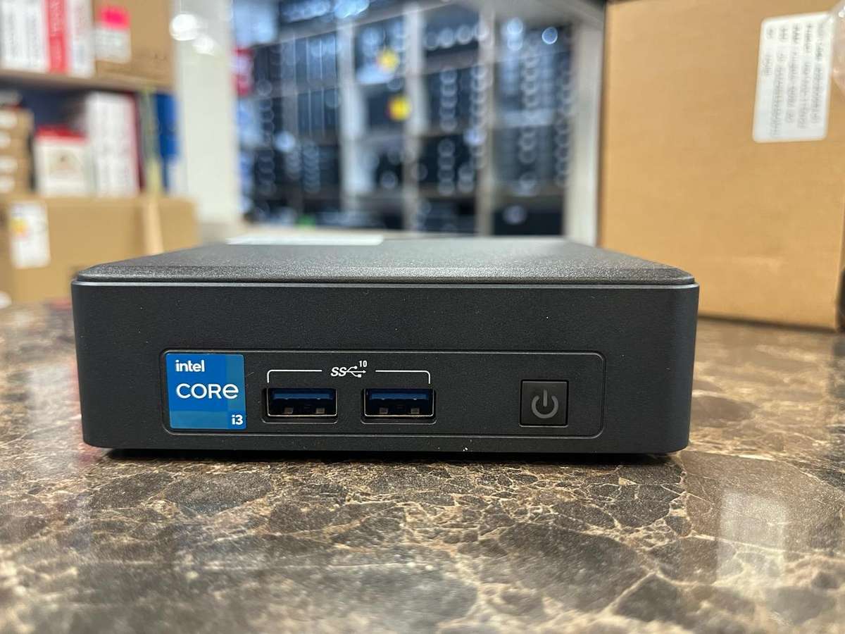 Intel NUC 11 Pro Kit NUC11TNKi3-11th gen 4gb /256ssd