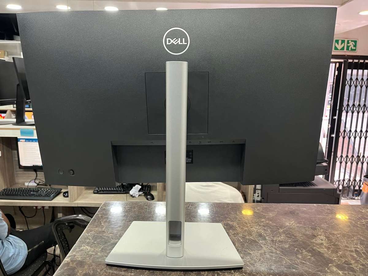 Dell 27 P2723QE 4K UHD USB-C Hub Monitor
