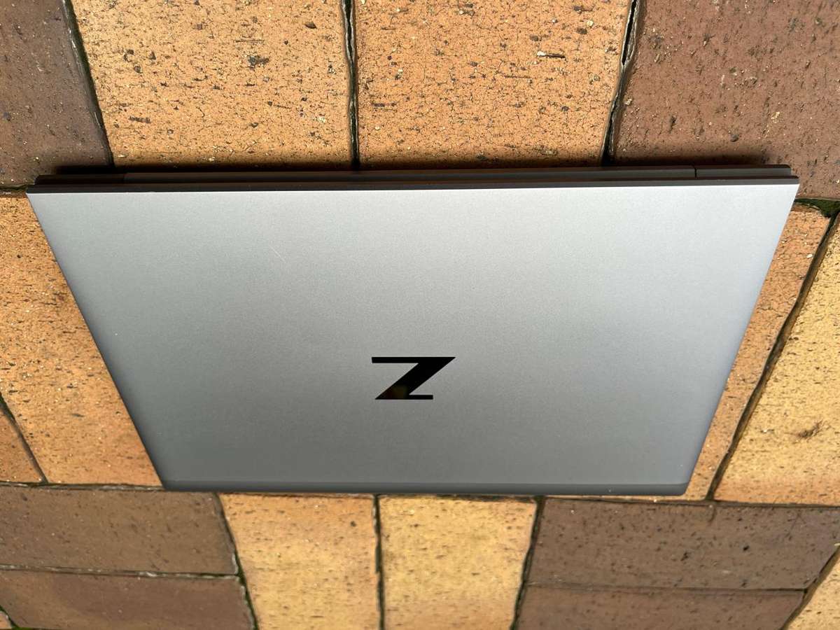 HP ZBook Firefly 14 G8 14" Mobile Workstation - Full HD - 1920 x 1080 - Intel Core i7 1185G7