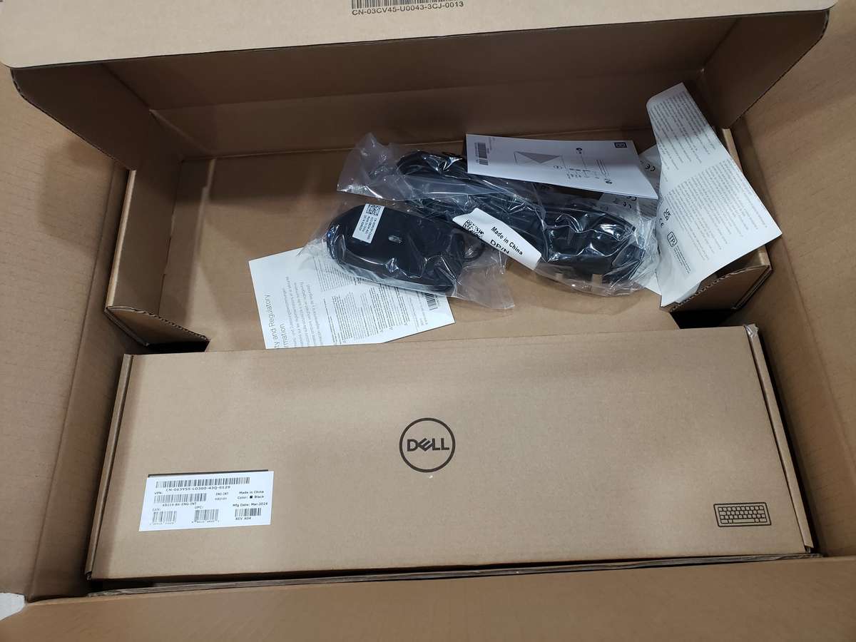Dell Vostro 3910 Core i3-12100 8GB RAM 256GB SSD Win 11 Pro Desktop Tower PC New.
