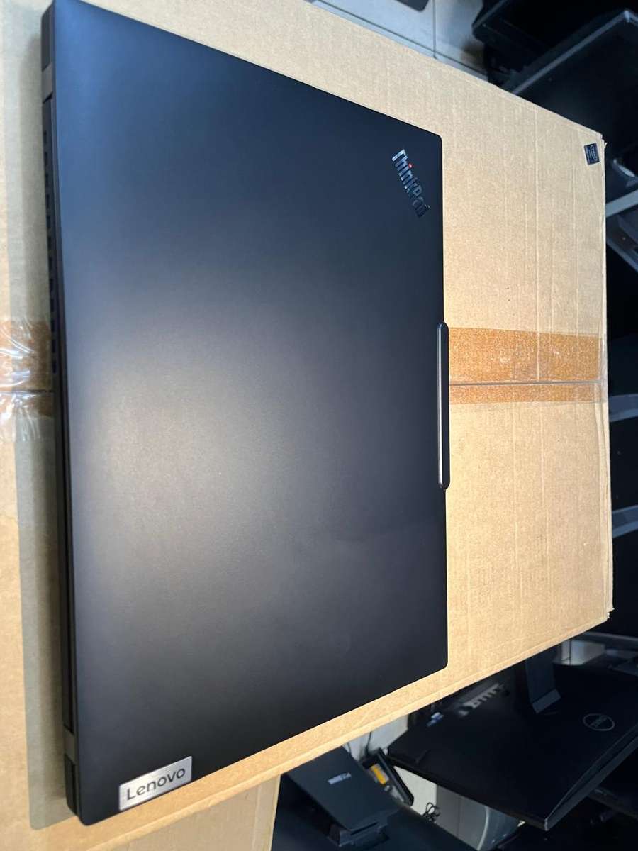 Lenovo ThinkPad T14 Gen 5 Intel Core Ultra 5 256SSD 16GB RAM