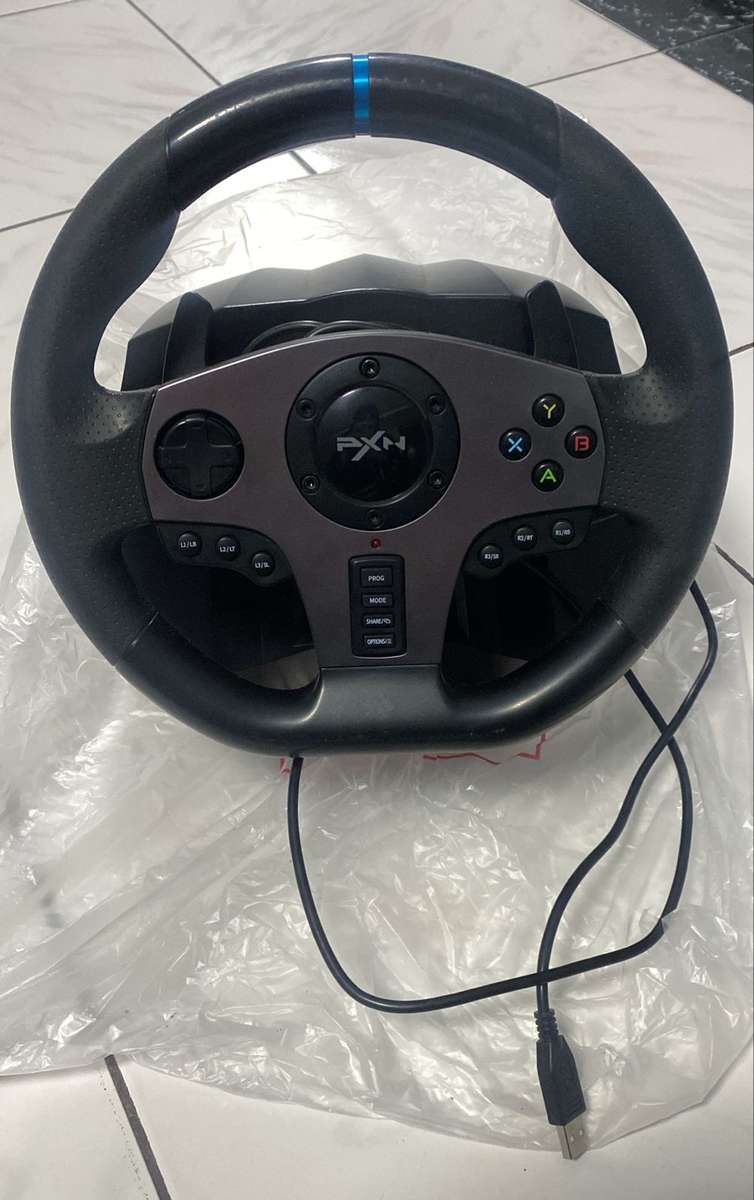 SECOND HAND PXN V9 Gaming Steering Wheel 270-900 degree with 3 Pedals and Gear Shifter