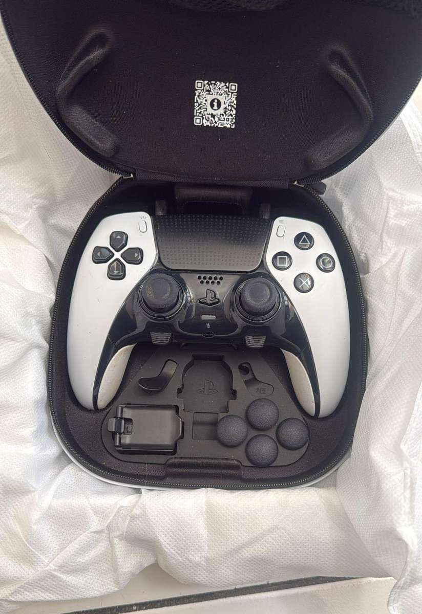 PlayStation 5 DualSense Edge Wireless Controller