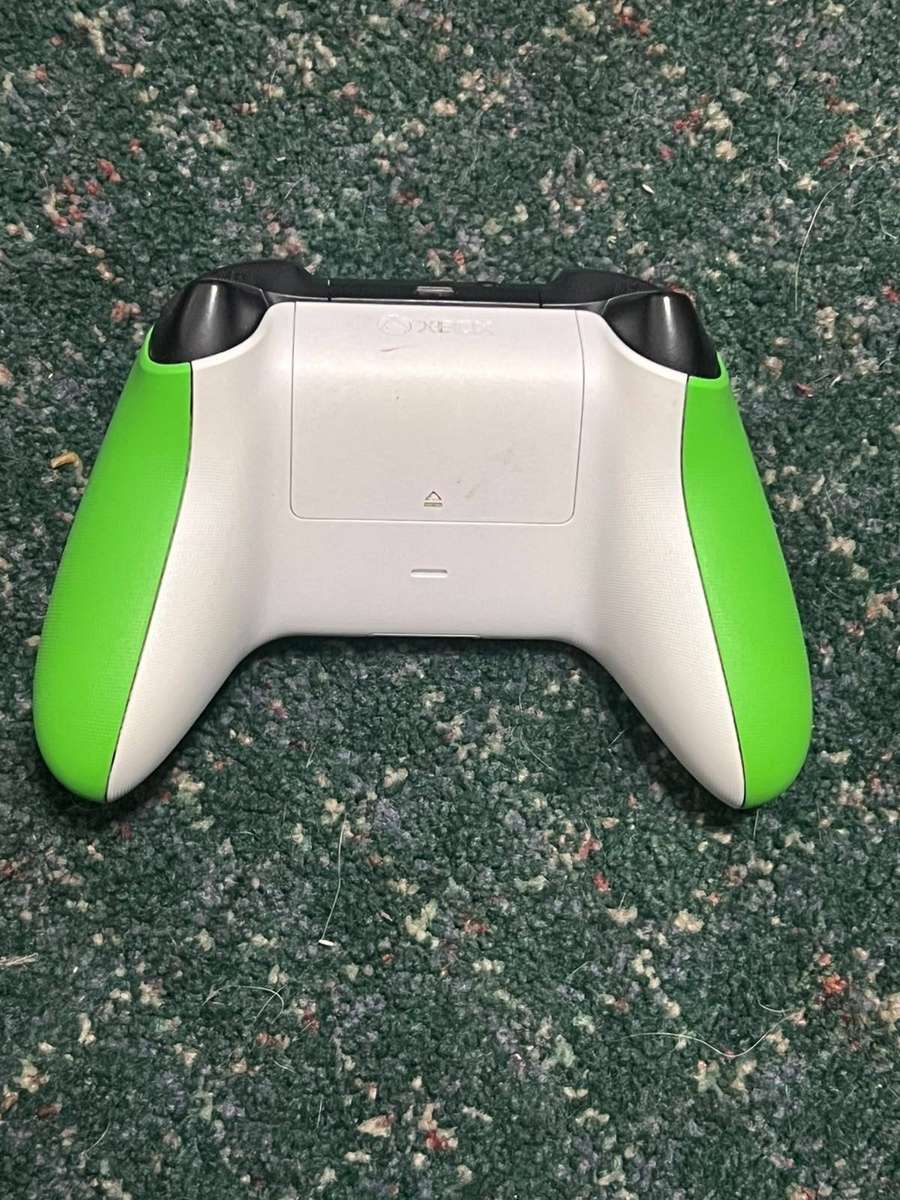 Xbox Series Controller - Velocity Green