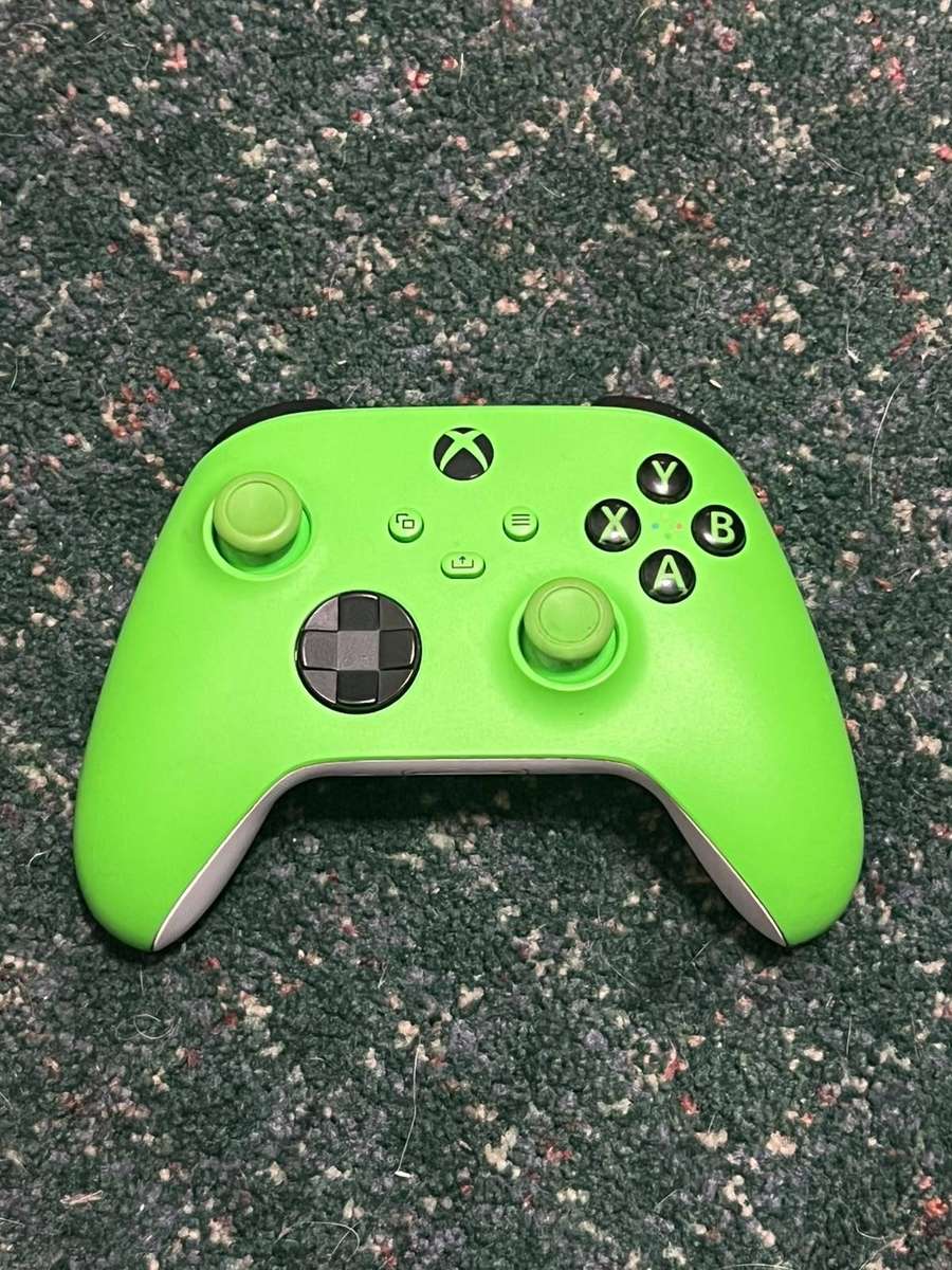 Xbox Series Controller - Velocity Green