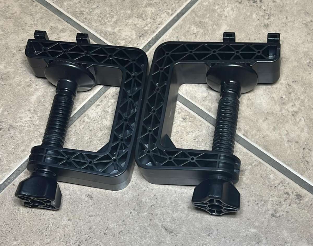 SECOND HAND PXN V9 Gaming Steering Wheel 270-900 degree with 3 Pedals and Gear Shifter