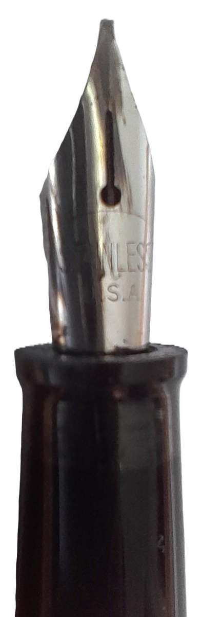 WEAREVER Fountain Pen - Collector's Item c 1940's