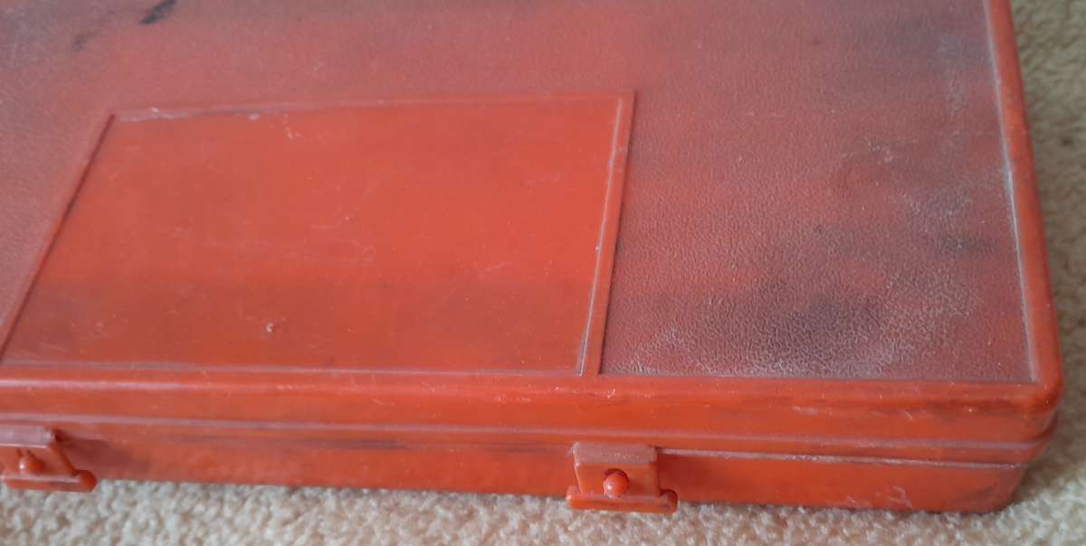 Tap and Die Set (1 tap and 1 die missing in action - see pictures)