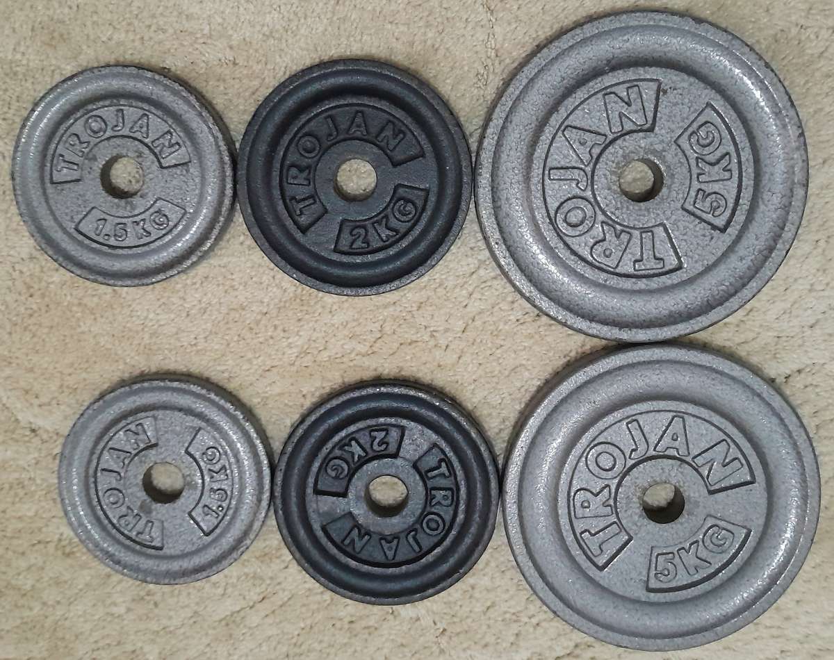 Trojan Strength Bench including Leg Extension, with Weights and Leather Belt