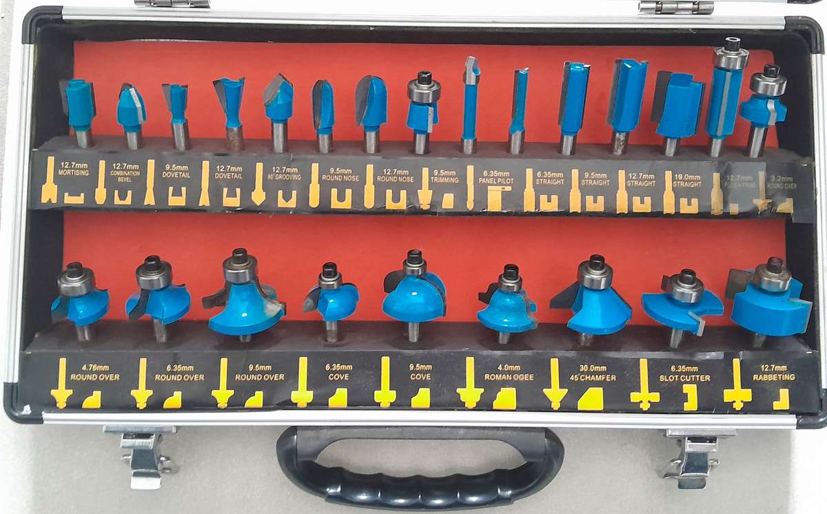 ROUTER BIT SET 24PC 1/4 AL/CASE