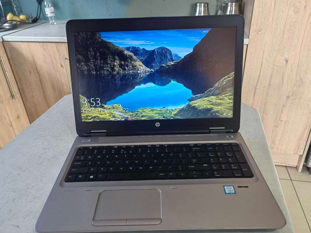 HP ELITEBOOK 820
