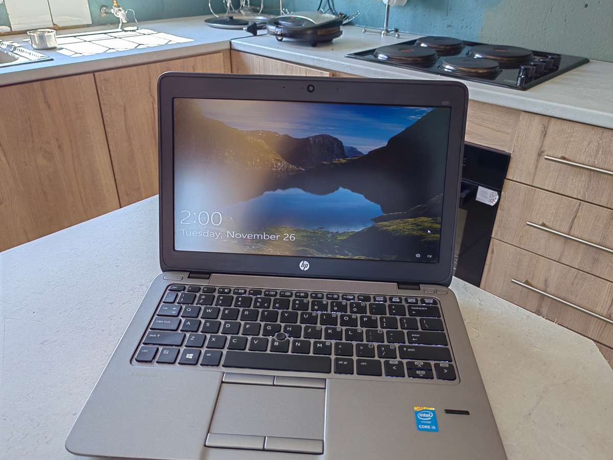 HP ELITEBOOK 820