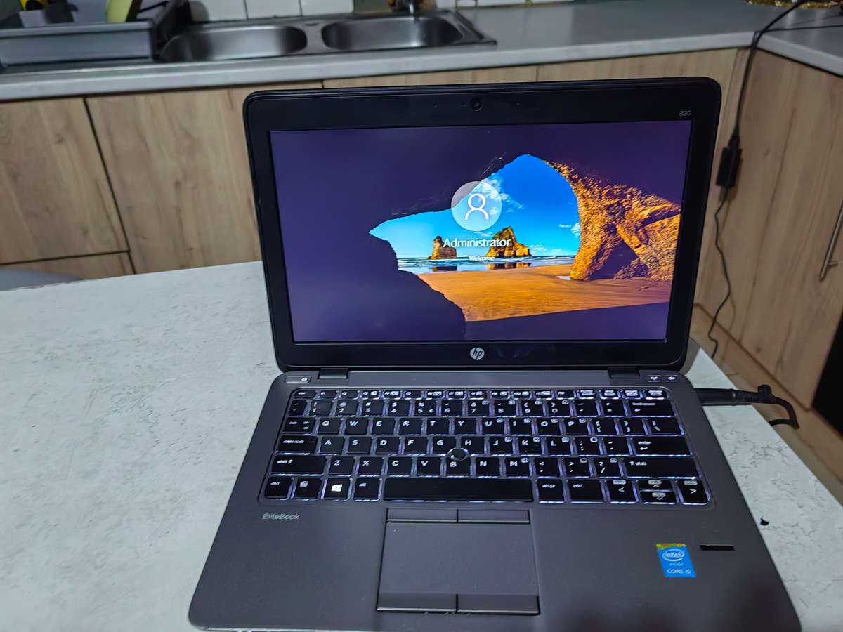 HP ELITEBOOK 820