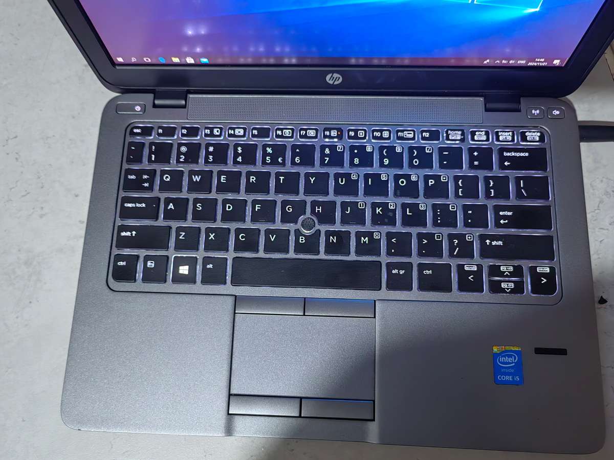 HP ELITEBOOK 820