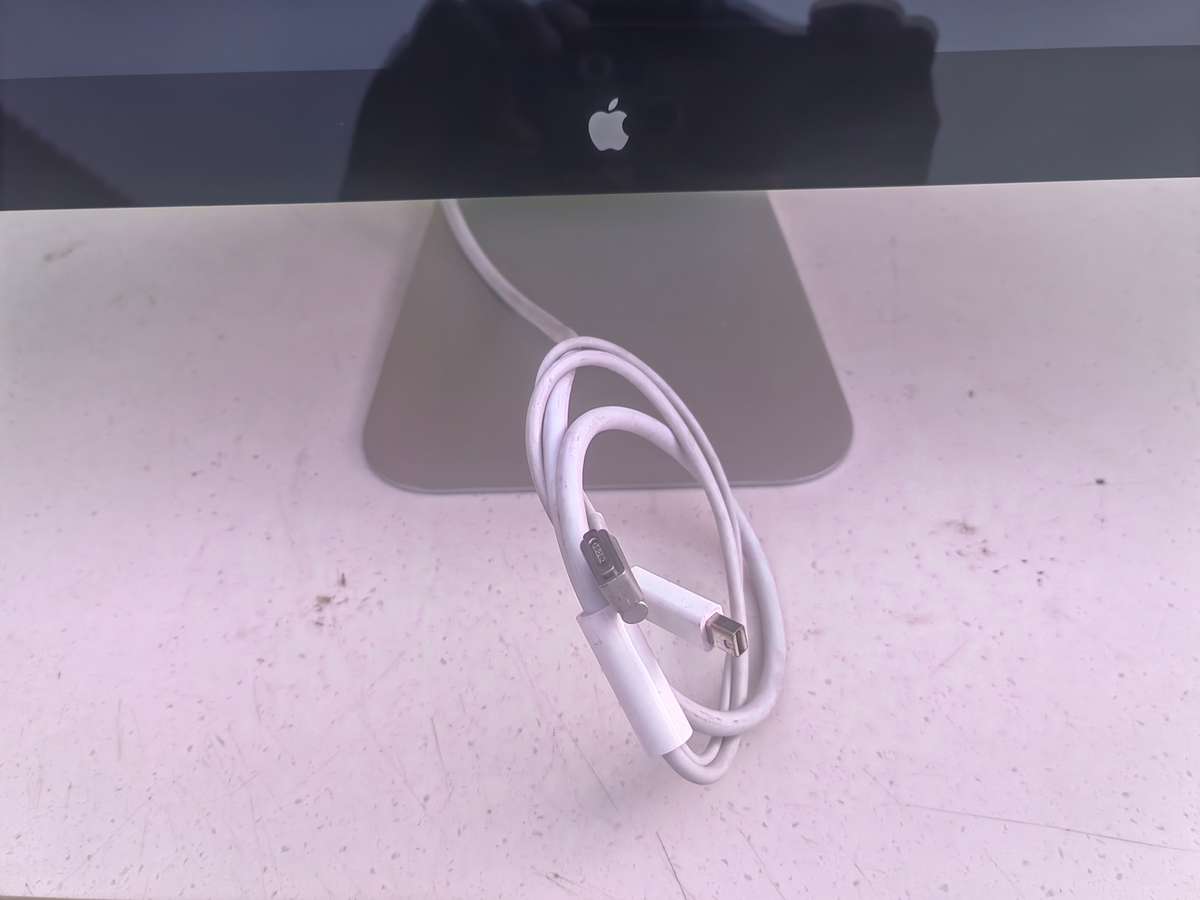 Apple Thunderbolt Display 27-Inch