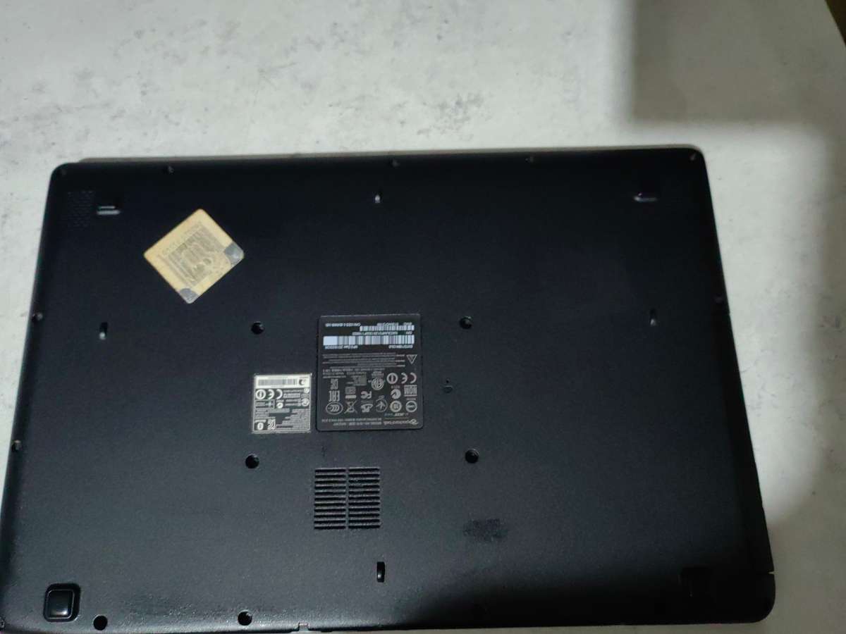 Packard bell Eazynote ENTG71BM