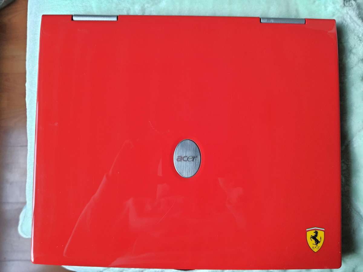 Ultra-Rare Acer Ferrari 3400 Collectors Laptop - Iconic Ferrari Edition!
