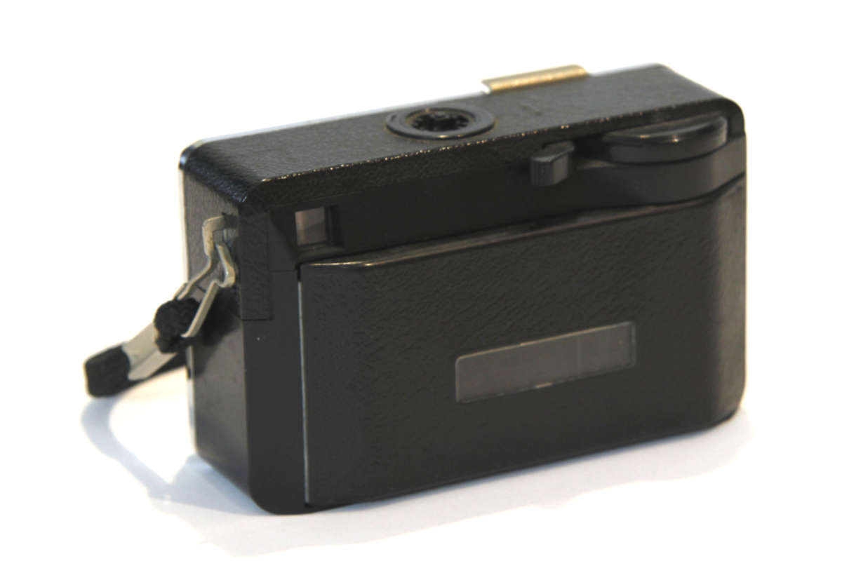 Kodak 155X Instamatic camera