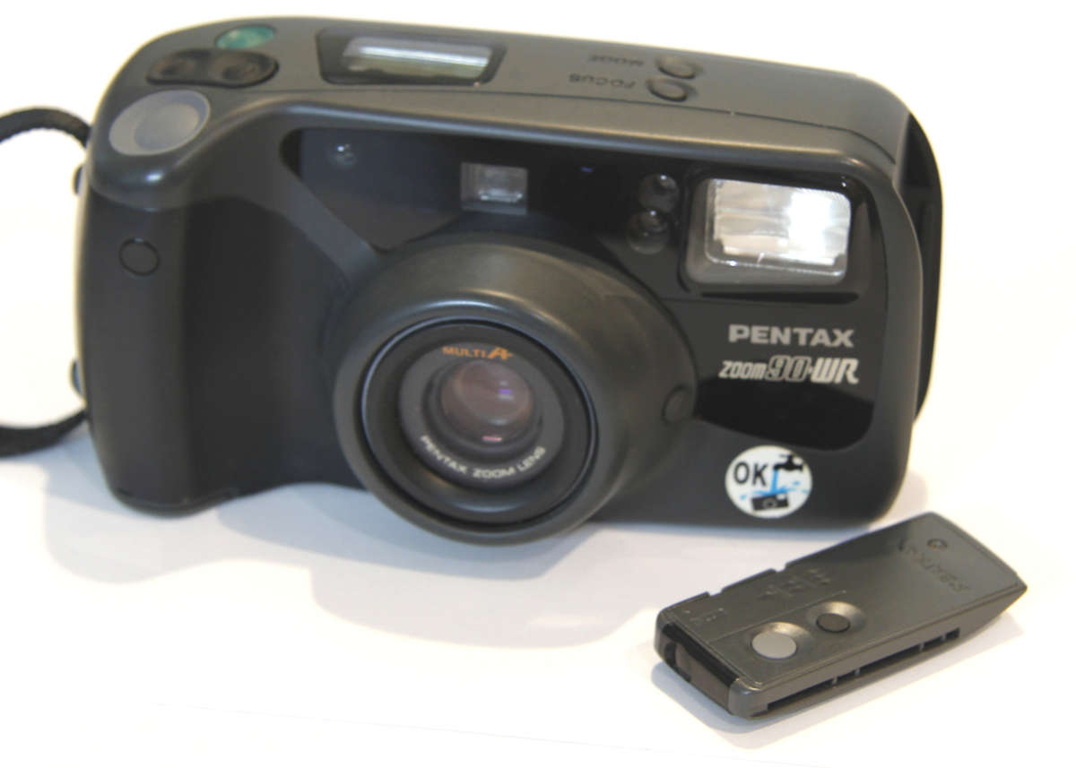 Pentax Zoom 90-WR compact 35mm film camera