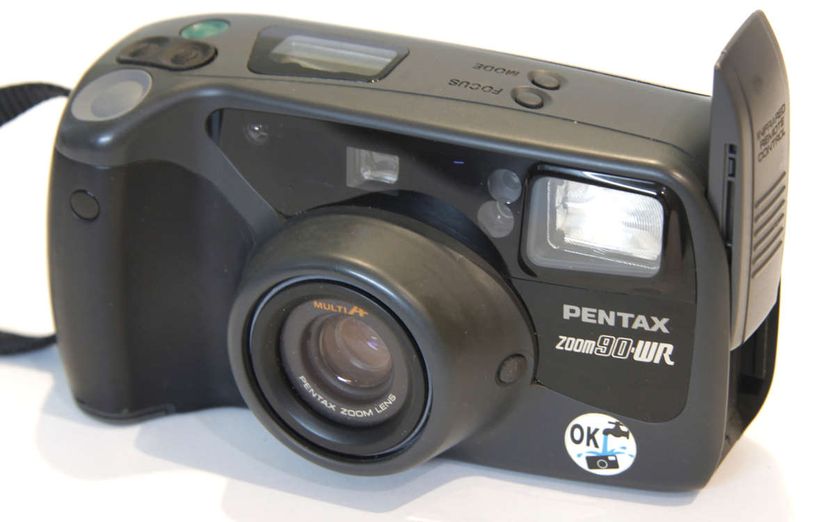 Pentax Zoom 90-WR compact 35mm film camera