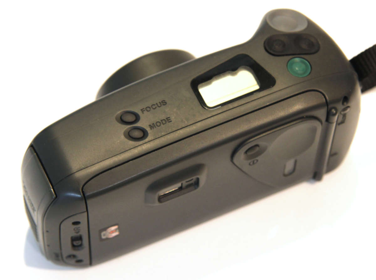 Pentax Zoom 90-WR compact 35mm film camera