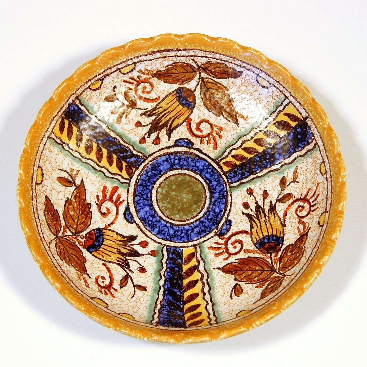 BEAUTIFULLY HAND-PAINTED MEDIUM SIZE GOUDA POTTERY DISH "JOMA"