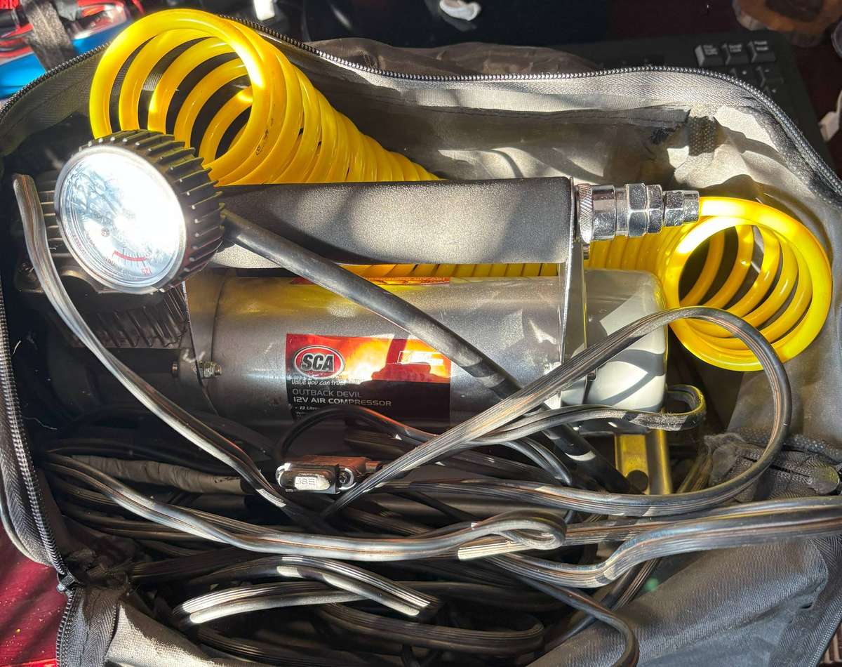 12v Mobile Air Pump in Bag