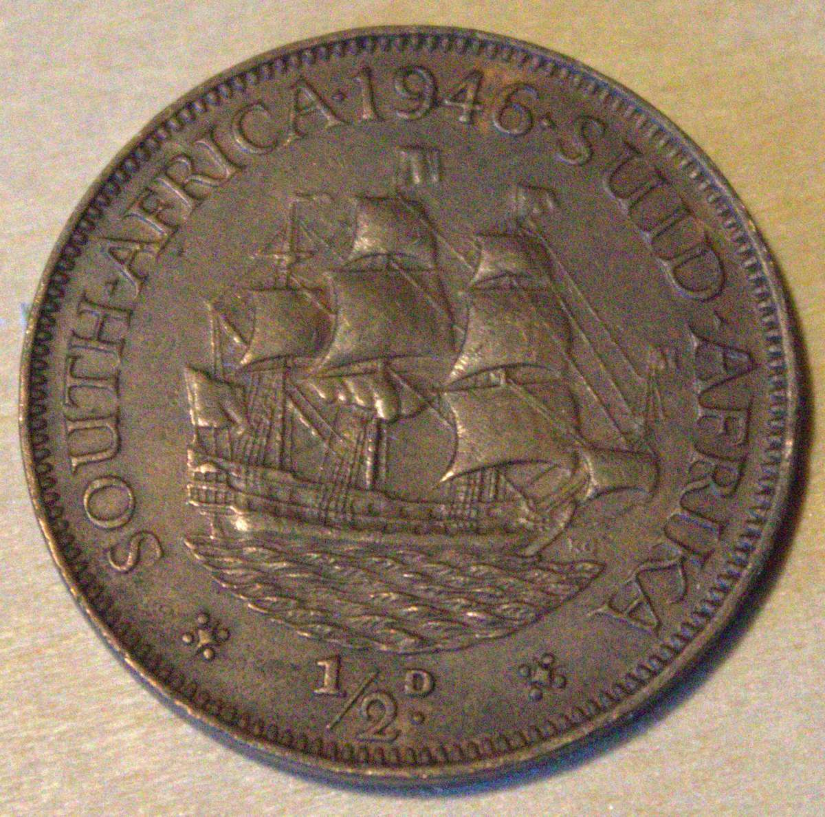 1946 Half Penny ( Beautiful)