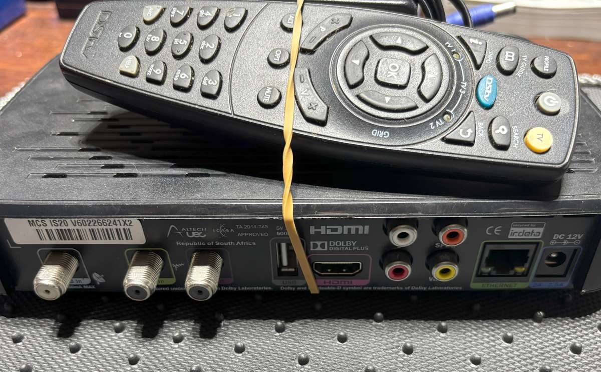 DSTV Model 4U