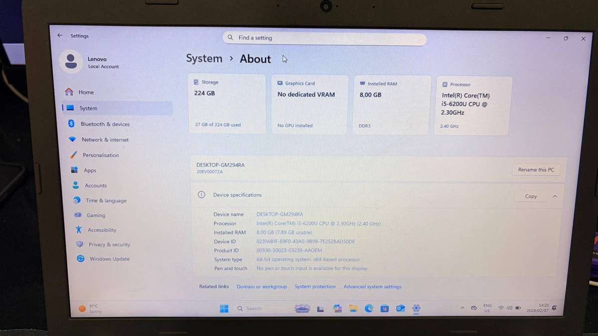 Lenovo Thinkpad E560 i5-6200 8gb ram 240gb SSD