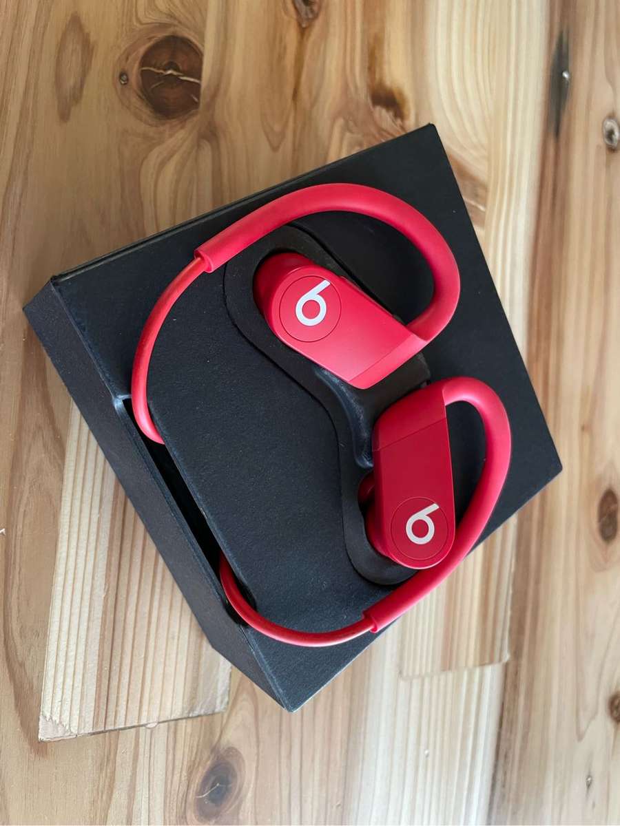 Powerbeats Wireless Earphones - Red