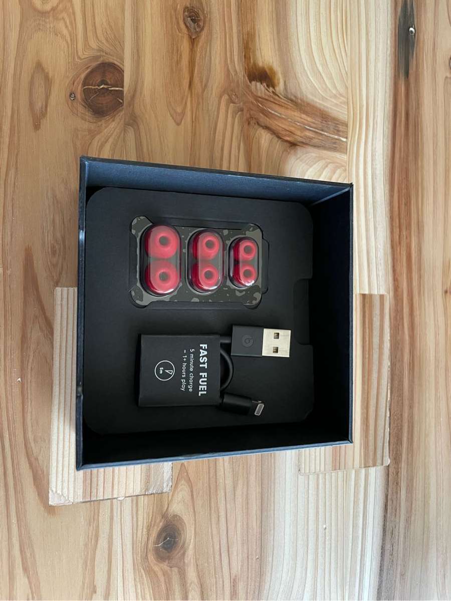 Powerbeats Wireless Earphones - Red