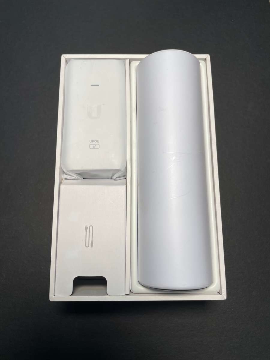 Ubiquiti UniFi U6 WiFi 6 Dual Band Mesh Access Point