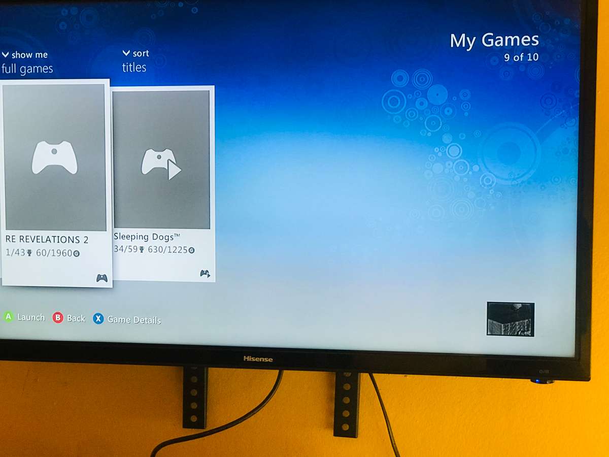 Xbox 360E 2 Controllers and multiple games- 500GB