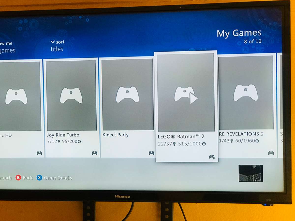 Xbox 360E 2 Controllers and multiple games- 500GB