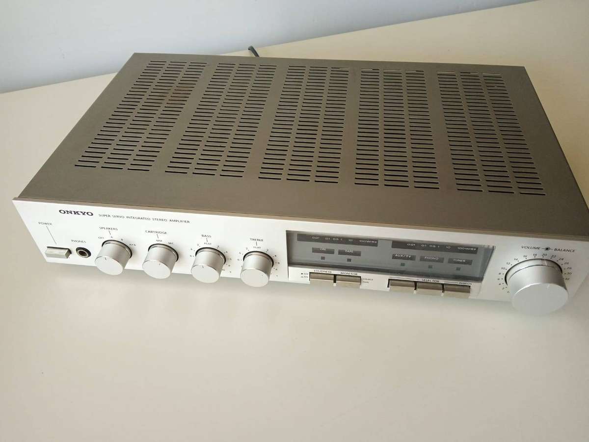 Onkyo A-08 Stereo Integrated Amplifier