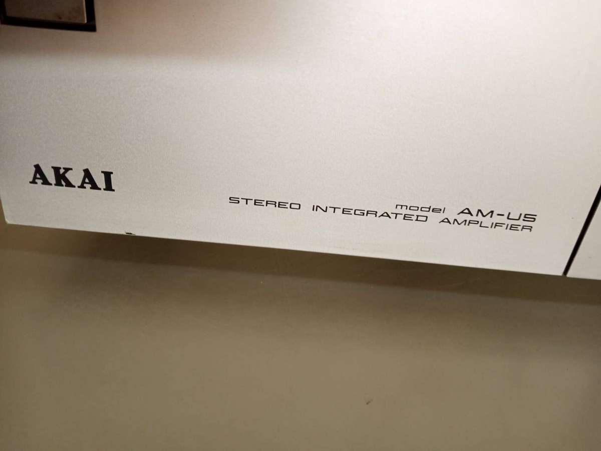 Akai AM-U5 Stereo Integrated Amplifier