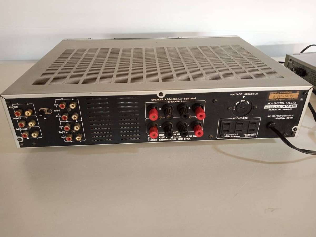 Akai AM-U5 Stereo Integrated Amplifier