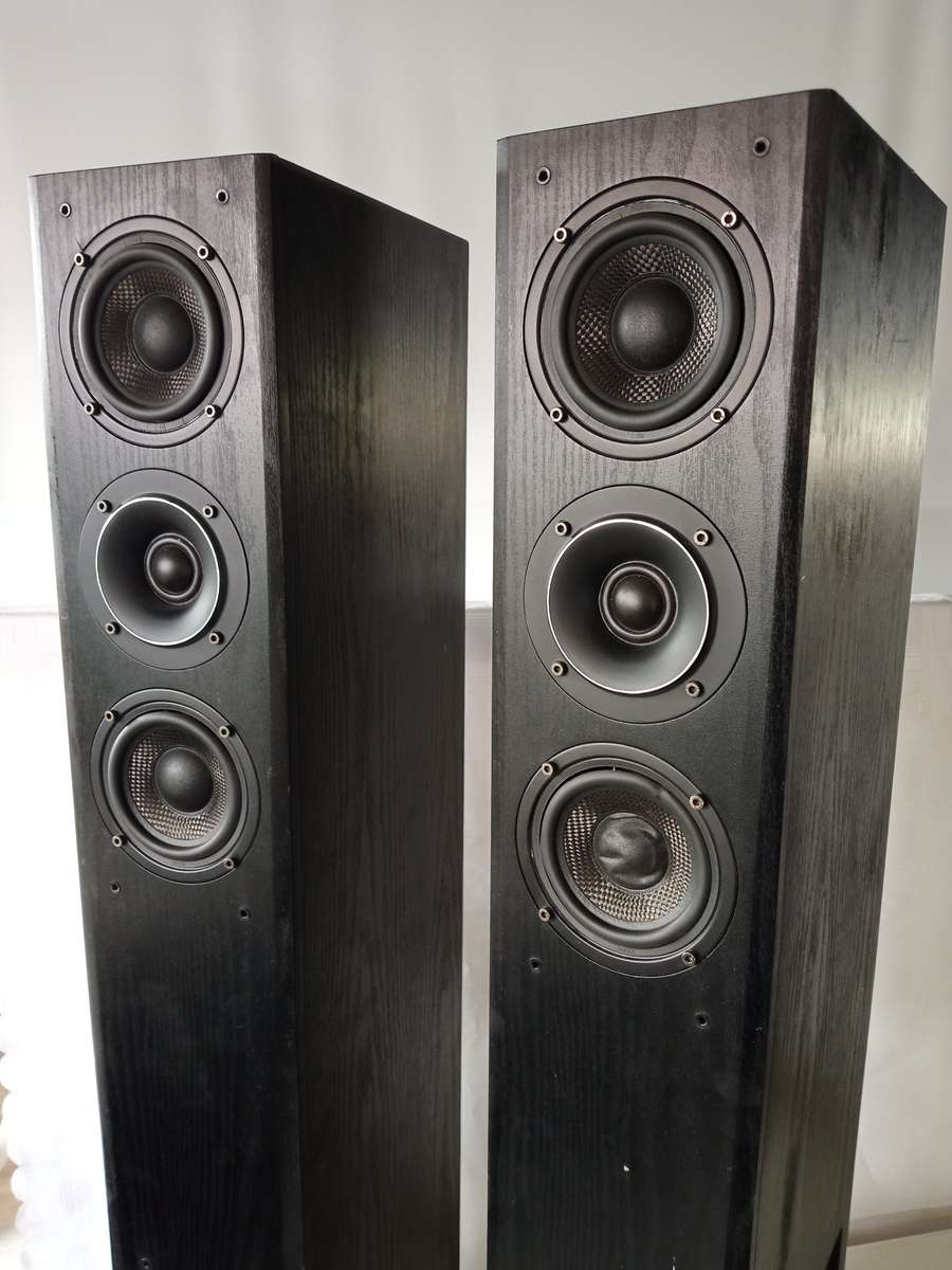 Acoustic Research (AR) Speakers