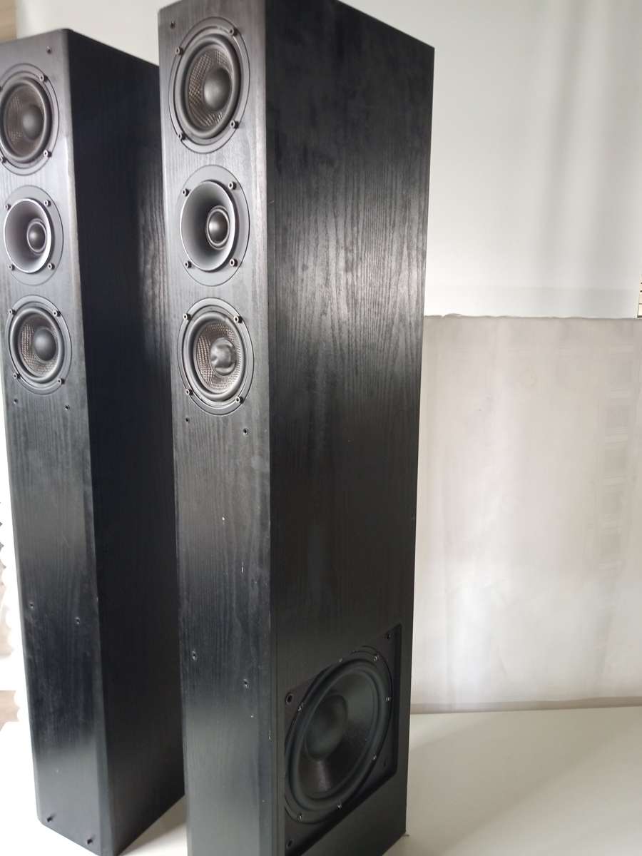 Acoustic Research (AR) Speakers