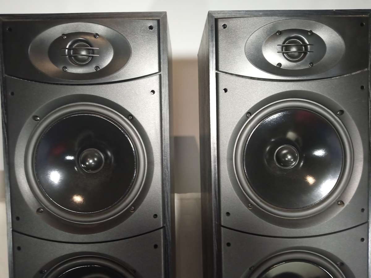 Whaferdale Xarus 5000 Floorstanding Speakers