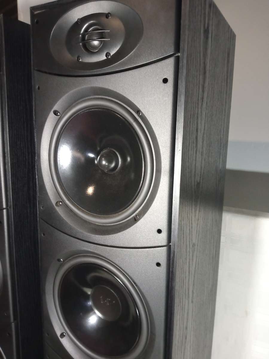 Whaferdale Xarus 5000 Floorstanding Speakers