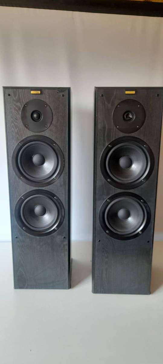 Jamo Cornet 70 IV Speakers