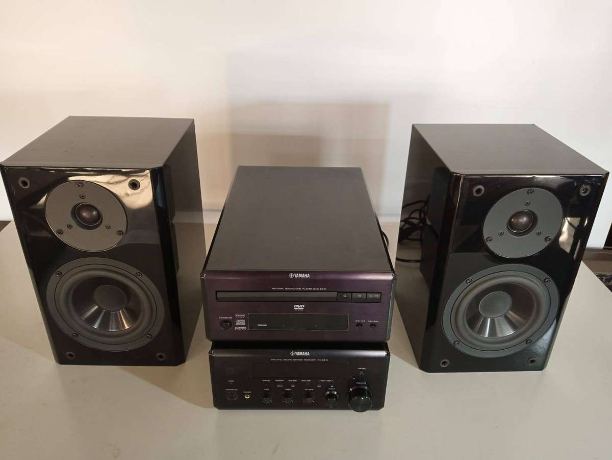Yamaha E810 Natural Sound Hi-Fi